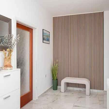 Big And Comfortable Rosmarino *