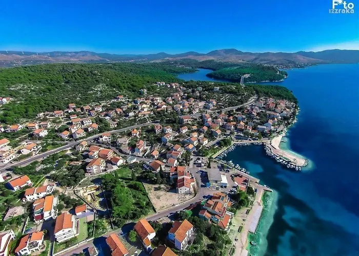 Big And Comfortable Rosmarino